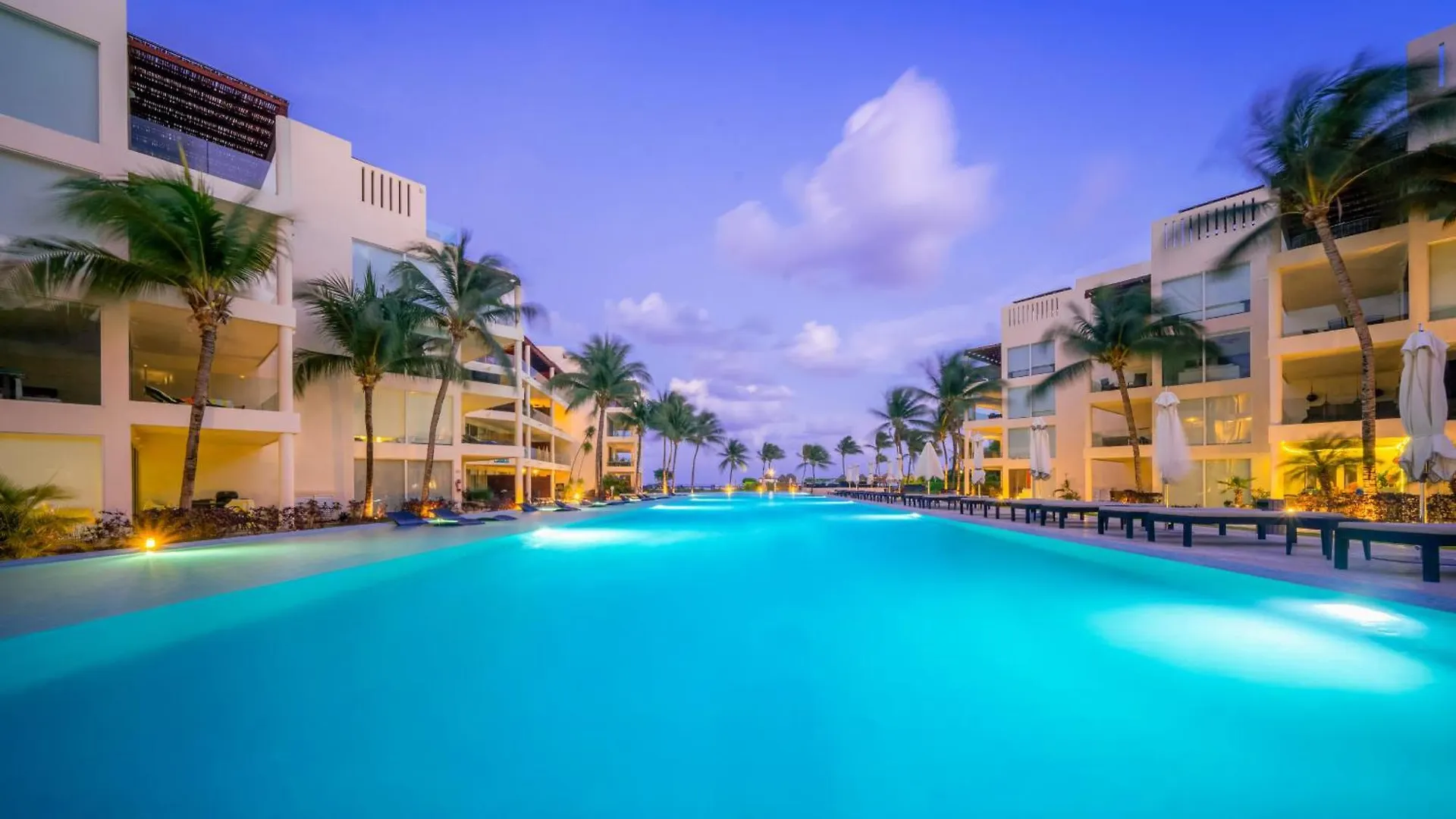 פלאייה דל כרמן Infinity Pool And Private Beach Club - Luxury Complex The Elements Condos - Gh8 0*, פלאייה דל כרמן